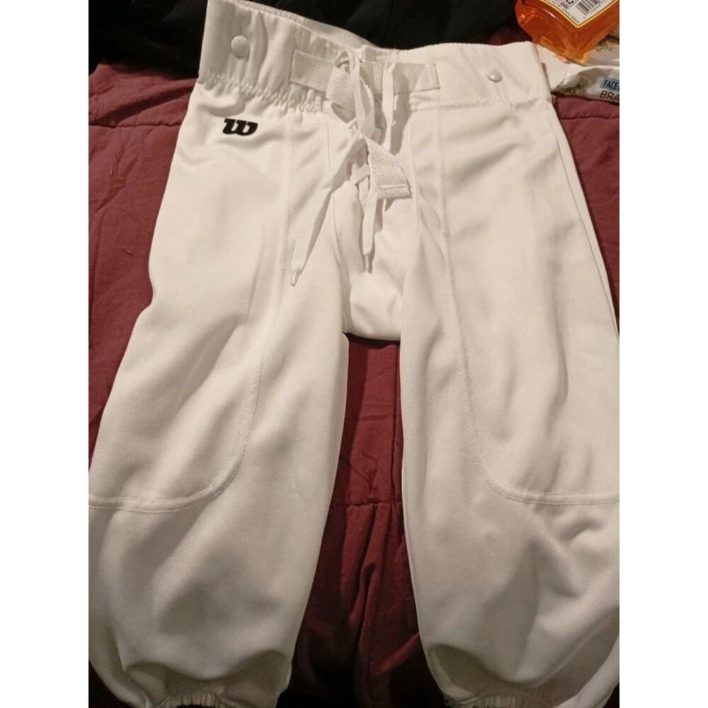 Boys Wilson size M football snap in practice pants